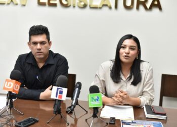 Invitan a jóvenes sinaloenses a participar en el Parlamento Juvenil 2025