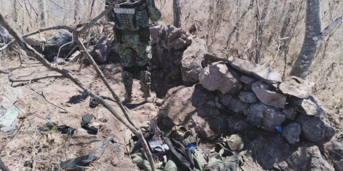 Localizan campamento y material bélico diverso en el municipio de Escuinapa