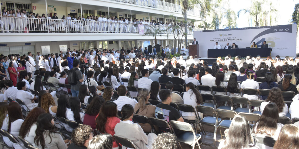 La comunidad de la Facultad de Medicina de la UAS destaca el crecimiento, la innovación de los programas y el orgullo de pertenecer a dicha unidad