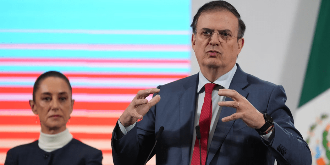 “Actuaremos con sangre fría y firmeza”: Ebrard anuncia consultas con empresarios frente a los aranceles al acero y aluminio