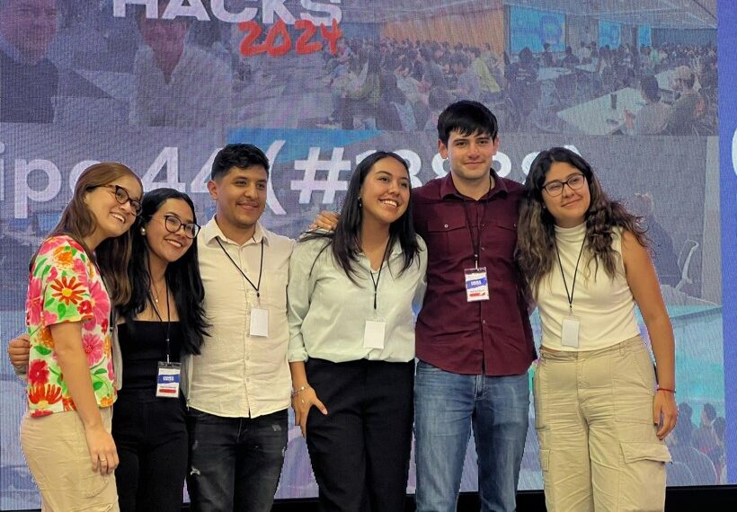 Investigador de la UAS fue invitado por CEMEX y la Sociedad Americana de Ingenieros Civiles para evaluar más de 130 proyectos estudiantiles de todo el país