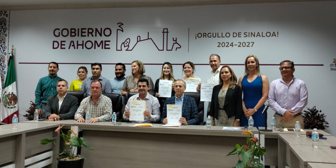Ahome e ICATSIN firman convenio de colaboración