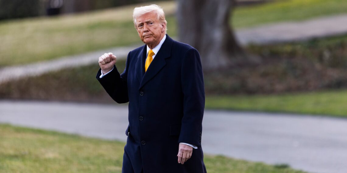 Trump duplicará hasta el 50 % los aranceles al acero y aluminio canadiense