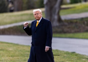 Trump duplicará hasta el 50 % los aranceles al acero y aluminio canadiense