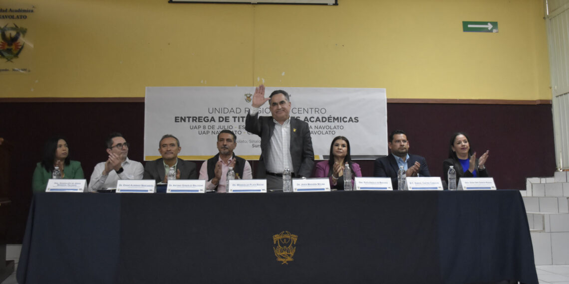 En reconocimiento a su dedicación y calidad en la enseñanza, entrega el Rector Jesús Madueña 110 titularidades académicas a docentes de Navolato y El Tamarindo