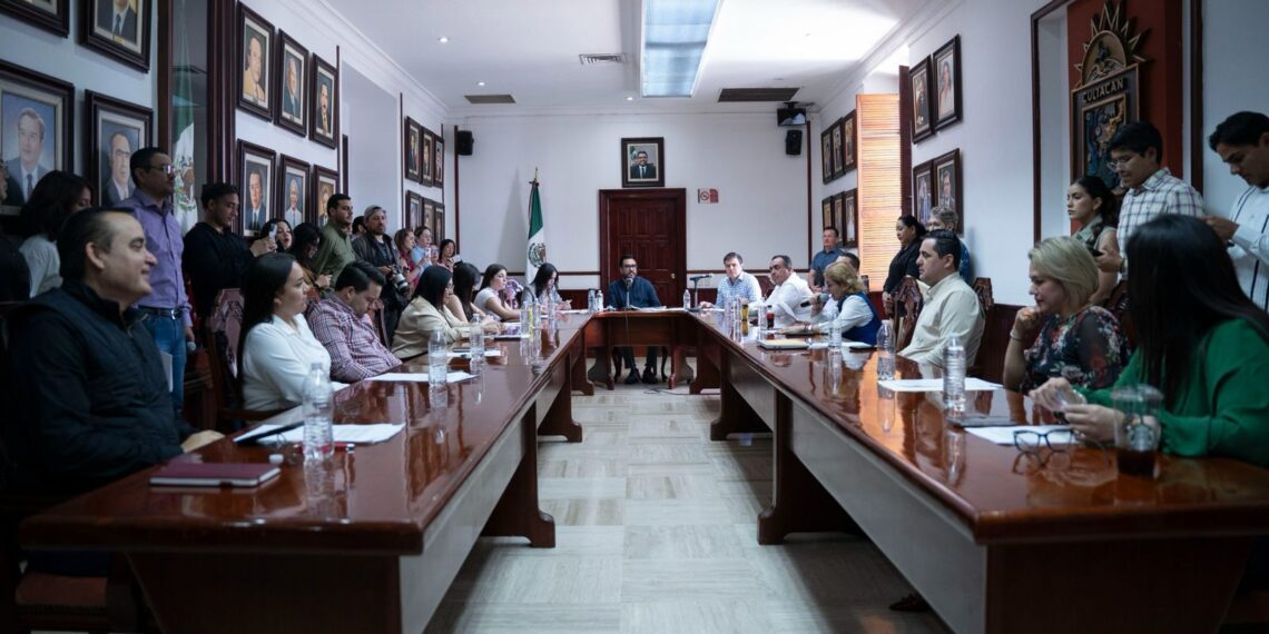 Cabildo aprueba condonación de cobro durante marzo a comerciantes y vendedores en la vía pública