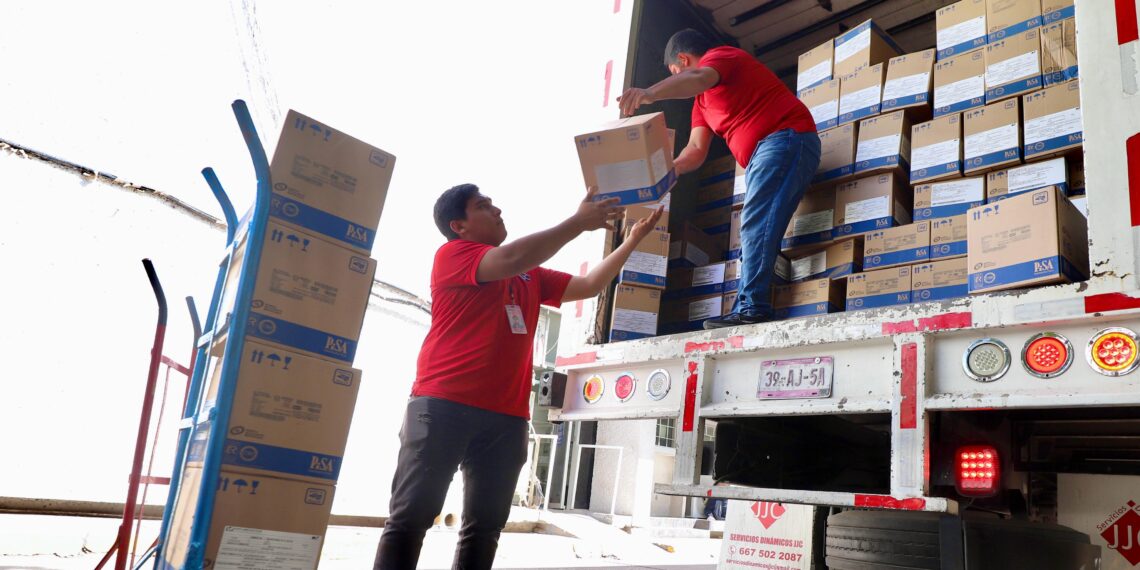 Inicia la recepción de medicamentos y material de curación para abastecer unidades médicas: Secretaría de Salud