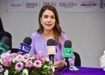 SEMUJERES Ahome y JAPAMA ofrecen programa de beneficios a madres jefas de familia