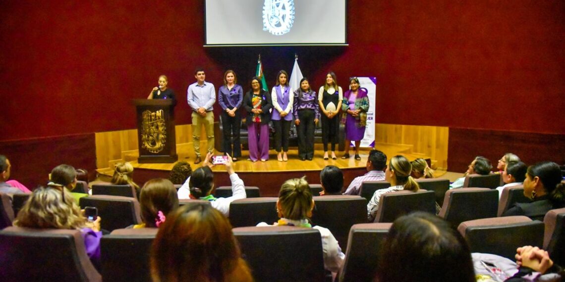 Mujeres líderes indígenas de Ahome comparten experiencias de empoderamiento
