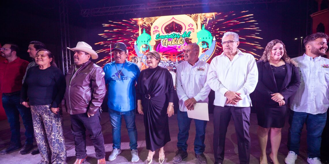La alcaldesa inaugura el Carnaval de Guasave Los Encantos del Habibi
