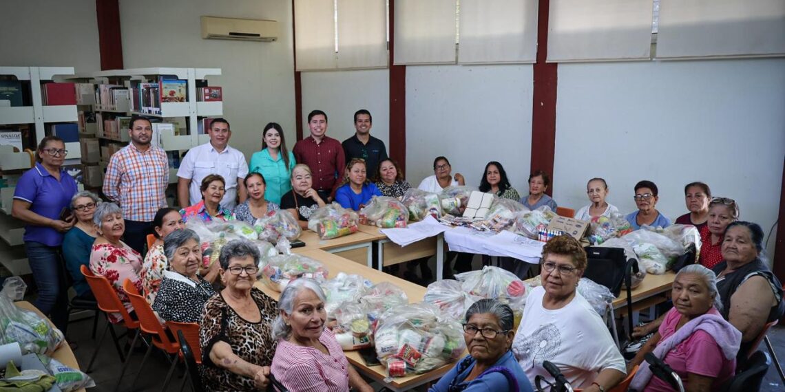 Familias de El Venadillo en Estación Rosales y Culiacancito reciben apoyos alimentarios, de hidratación y manualidades por el DIF Bienestar