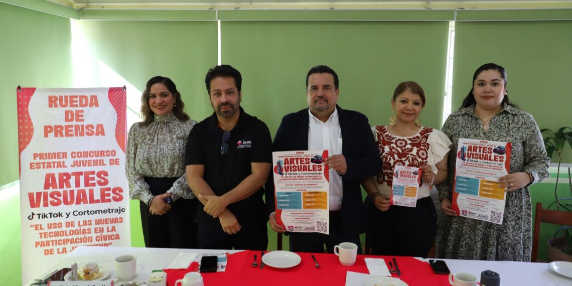IEES dio a conocer en la zona sur su primer concurso estatal juvenil de artes visuales: Tik Tok y cortometraje