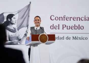 Intervención militar de EE.UU. en México “no está sobre la mesa”: Sheinbaum a próximo embajador Ronald Johnson