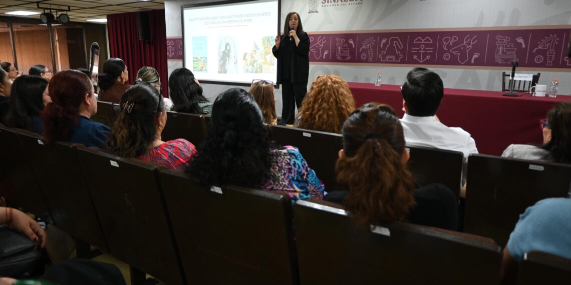 Nuria Varela Menéndez tiene diálogo con comunicadoras y comunicadores en materia de género