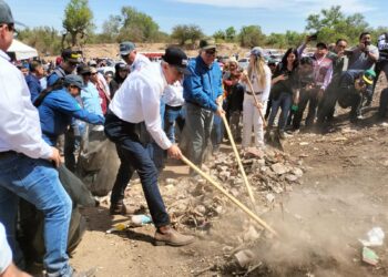 Rocha Moya  visita  Rancho Teroque para dar inicio a la campaña de limpieza del Río Fuerte – NR | NOTICIAS 