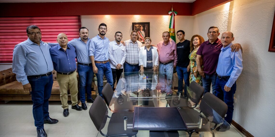 “Trabajemos en equipo, aquí no hay colores, la alcaldesa convoca a los síndicos electos a trabajar en equipo para servir a Guasave