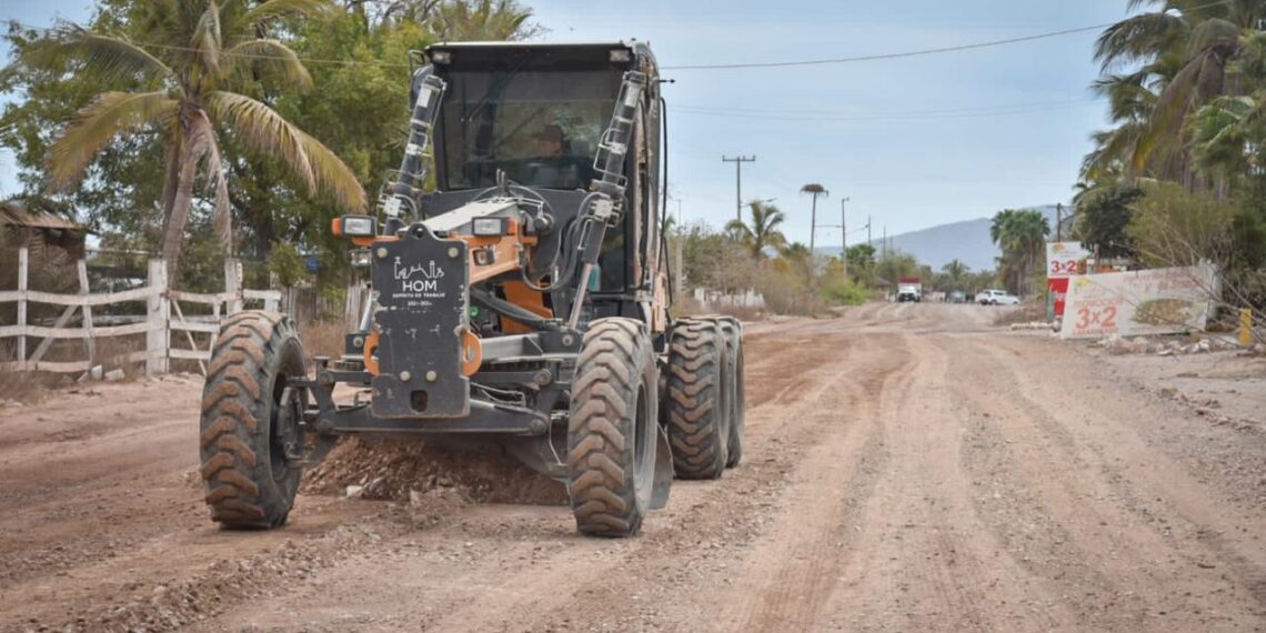 Preparan caminos a centros ceremoniales y playas para Semana Santa en Ahome