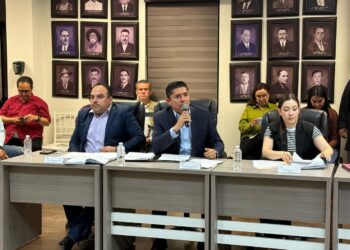 Regidor César Gerardo propone impulsar la promoción de productos locales en cadenas comerciales de Los Mochis