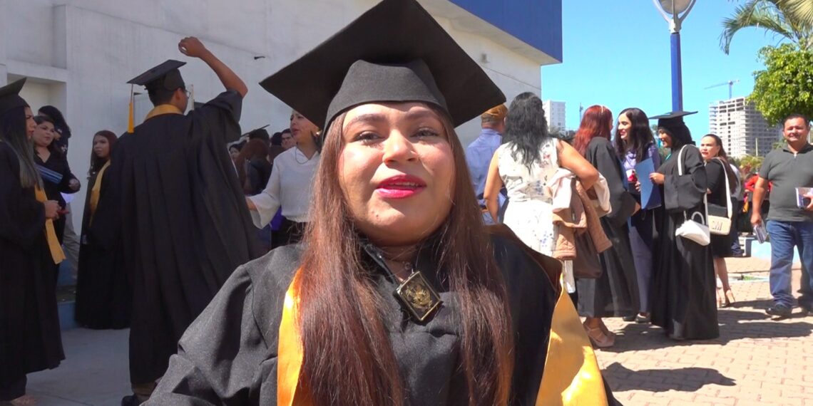 Graduados de la Facultad de Psicología Mazatlán de la UAS, motivados, inspirados y orgullosos por su alta formación académica y humanista