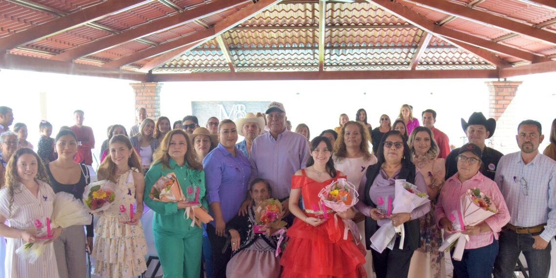 Gobierno de El Fuerte reconoce a mujeres destacadas en el marco del Día Internacional de la Mujer