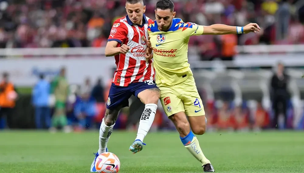 América golea a Chivas y clasifica a cuartos de final de la Copa de Campeones de la Concacaf