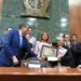 Entrega Congreso premio “Norma Corona” a la rastreadora María Isabel Cruz
