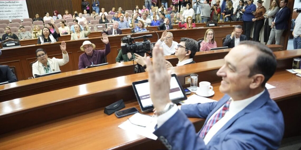 Congreso crea comisión especial que vigilará el crédito de los 2 mil 300 MDP