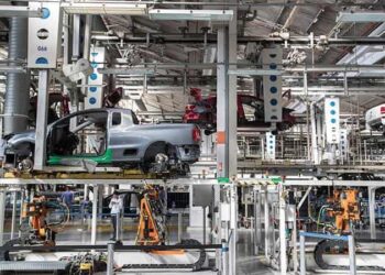 Estados Unidos considera retrasar un mes los aranceles al sector automotriz