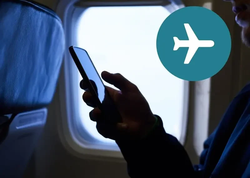 ¿Qué significa el modo avión y por qué lo piden en los vuelos?