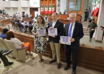 Diputados del PAS presentan Informe Legislativo del Primer Período de Ejercicio Constitucional