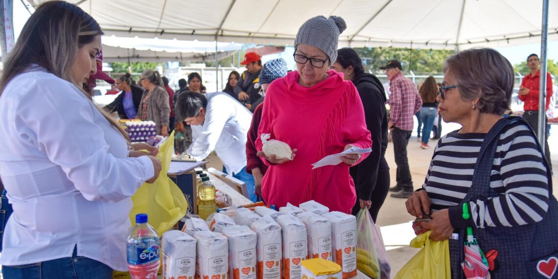 Llega la Feria del Bienestar al Campo Pesquero El Jitzámuri, en Higuera de Zaragoza