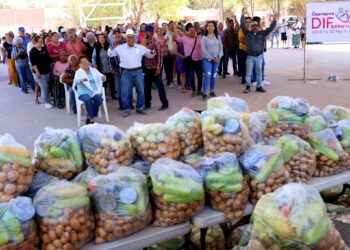 Valle del Carrizo es beneficiado con el programa “Cuaresma DIFerente” en Ahome