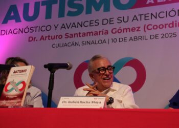 Presentan en Sinaloa el libro Autismo, de la bruma a la esperanza: un llamado a la empatía y la inclusión