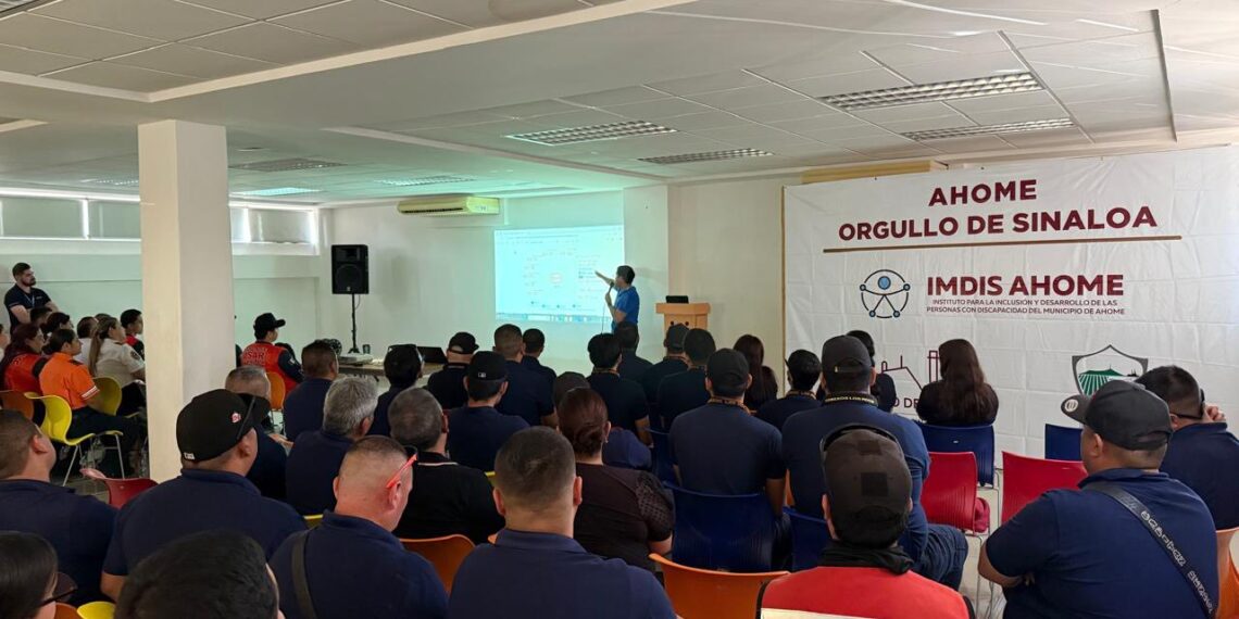 Bomberos se capacitan en atención de emergencias con vehículos híbridos y eléctricos