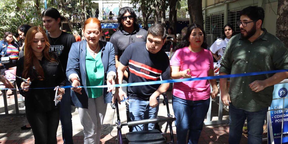 Alumnos de Ciencias de la Comunicación de la UAS realizan Emprende-Com, para promover con éxito sus emprendimientos de productos o servicios