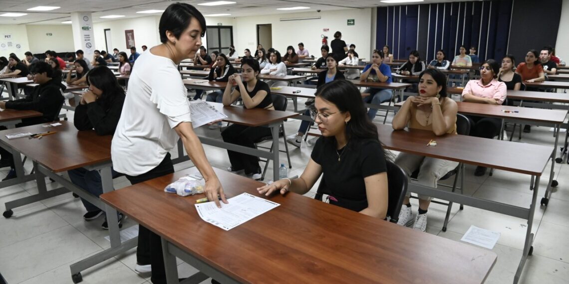 El Centro de Estudio de Idiomas Culiacán de la UAS certificó a más de mil 700 alumnos de inglés y francés con exámenes de Cambridge y del IFAL