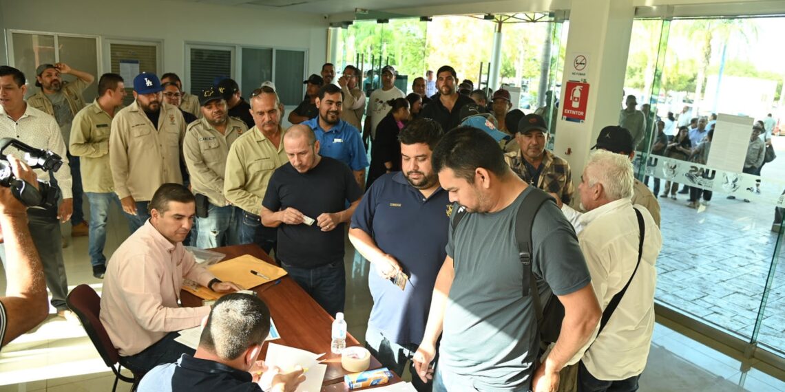 Gran afluencia en el proceso de elección de la persona Titular de la Rectoría de la UAS; a media jornada las unidades académicas tienen un avance del 70 por ciento y las organizacionales más del 90 por ciento