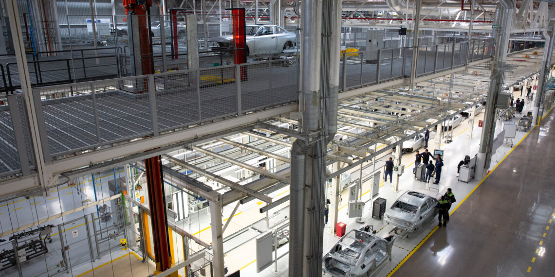 Las fábricas de todo el mundo se preparan para los aranceles de Trump