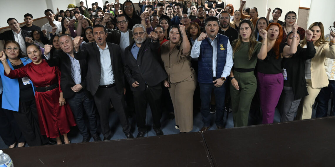 Mostrando la vocación y la gran labor de los brigadistas de todo el estado, realiza la UAS la inauguración del XV Premio Universitario de Servicio Social