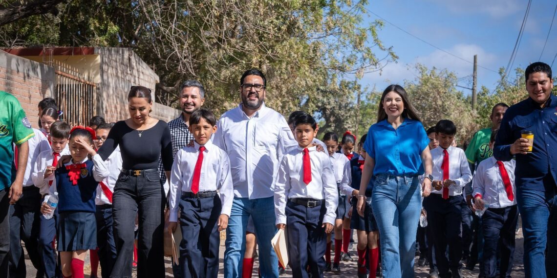 Juan de Dios Gámez entrega obras con sentido social por 28 MDP en Quilá y San Lorenzo