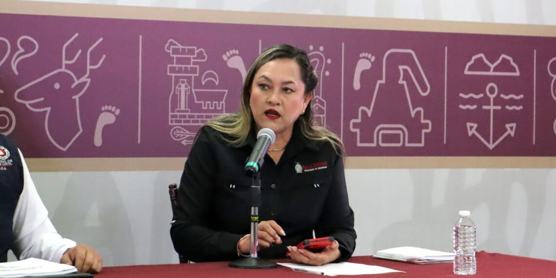 Durante el jueves, en Sinaloa, autoridades detienen a 5 personas, aseguran 4 armas de fuego y 20 vehículos robados