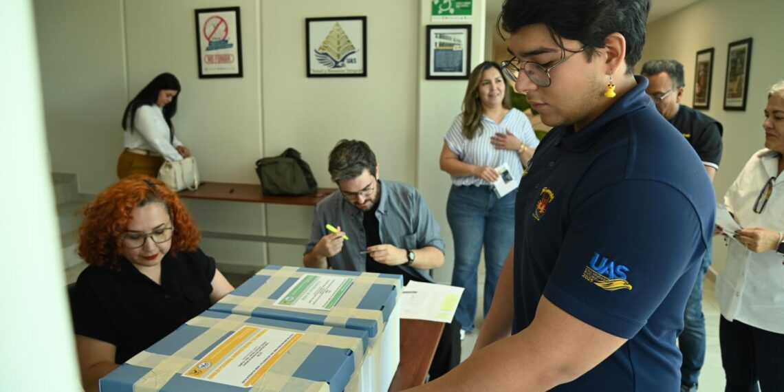 Más de 170 mil universitarios participan en la jornada de elección para la persona Titular de la Rectoría de la UAS; el proceso inició en tiempo y forma