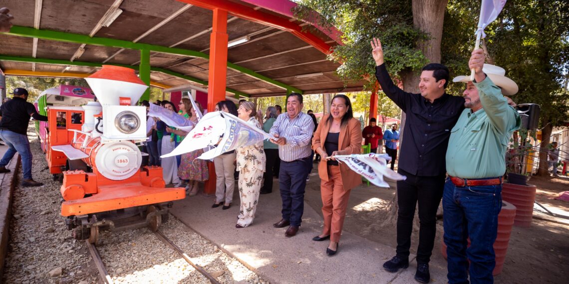 Niñas y niños viajan en primera clase en el Tren Yoreme; rehabilitan el trenecito y el chapoteadero del parque Hernando de Villafañe