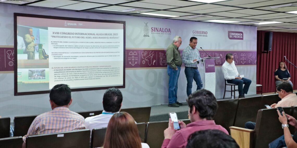 Solicita el Gobernador Rocha Moya apertura de centros de acopio para la cosecha de maíz de pequeños productores