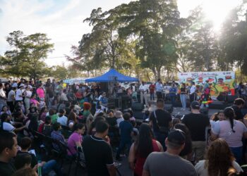 Niñas y niños celebran por adelantado su día en el Festival de la Niñez 2025