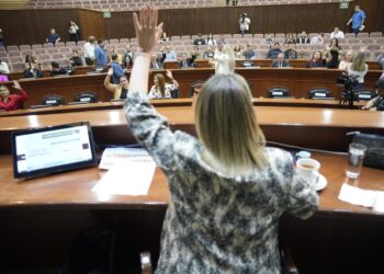 Reestructuran tres Comisiones Permanentes del Congreso del Estado