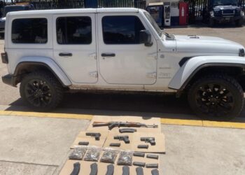 Tras operativo en motel, detienen a cuatro civiles armados en Culiacán