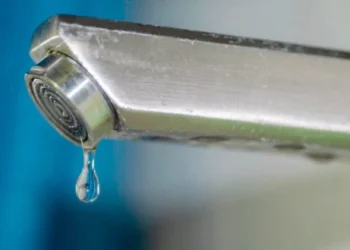 Baja presión de agua en zona norte de Los Mochis por falla en planta potabilizadora