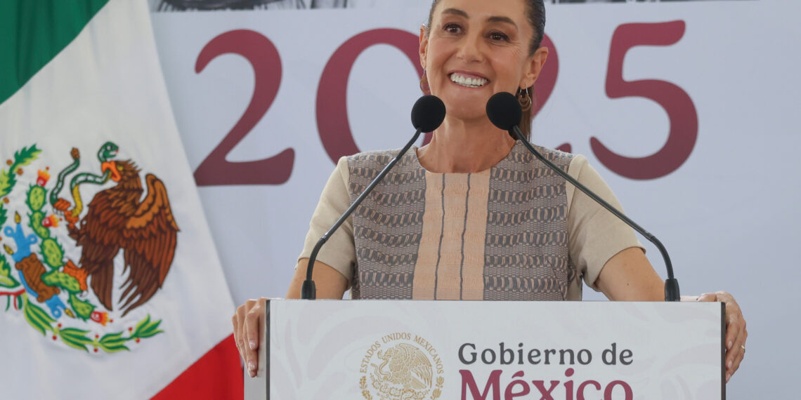 Presidenta Claudia Sheinbaum pone en marcha plan integral “Amor con amor se paga” en 10 municipios del oriente del EDOMEX con acciones de salud, educación, transporte público, seguridad y agua