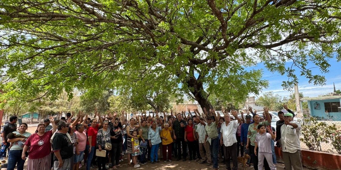 Senador Enrique Inzunza realiza asamblea informativa en comunidad de Mocorito